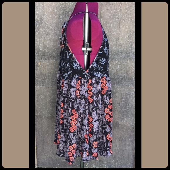 Free People - Picture 3 of 7